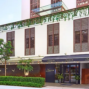 https://nostalgia-hotel.singapore-best-hotels.net